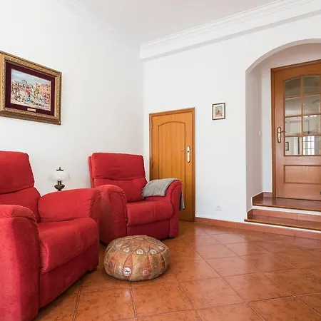 Feels Like Spacious House Holiday home *