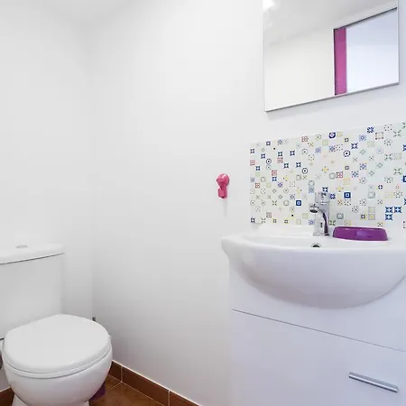 Feels Like Spacious House Holiday home *