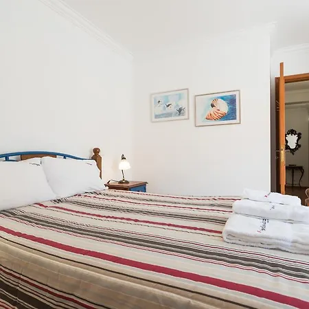 Feels Like Spacious House Holiday home
